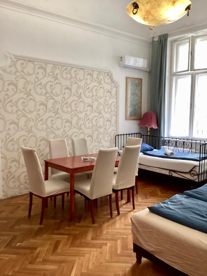 Central Apartments Of Budapest Bagian luar foto